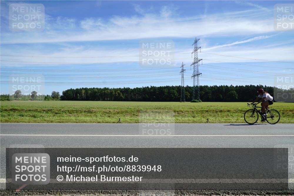 07.09.2025 - 19. Norderstedt Triathlon Michael Burmester http://msf.ph/oto/8839948 07.09.2025 12:17:01 Radfahren 168, 741 meine-sportfotos.de