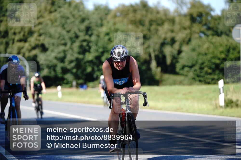 07.09.2025 - 19. Norderstedt Triathlon Michael Burmester http://msf.ph/oto/8839964 07.09.2025 14:50:24 Radfahren 363, 476, 1431, 1470 meine-sportfotos.de