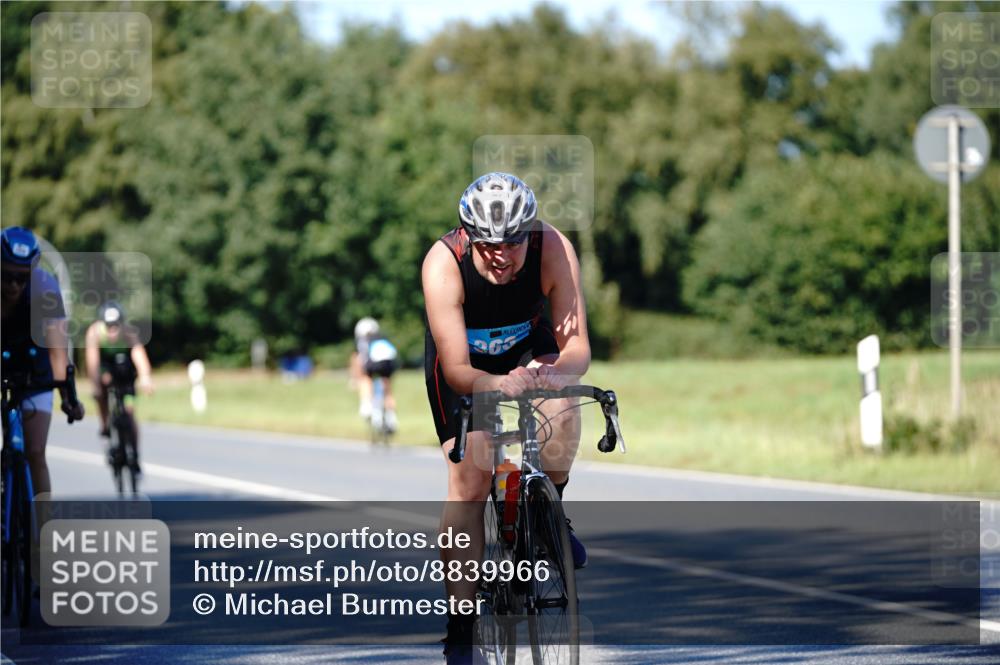 07.09.2025 - 19. Norderstedt Triathlon Michael Burmester http://msf.ph/oto/8839966 07.09.2025 14:50:24 Radfahren 363, 476, 1431, 1470 meine-sportfotos.de