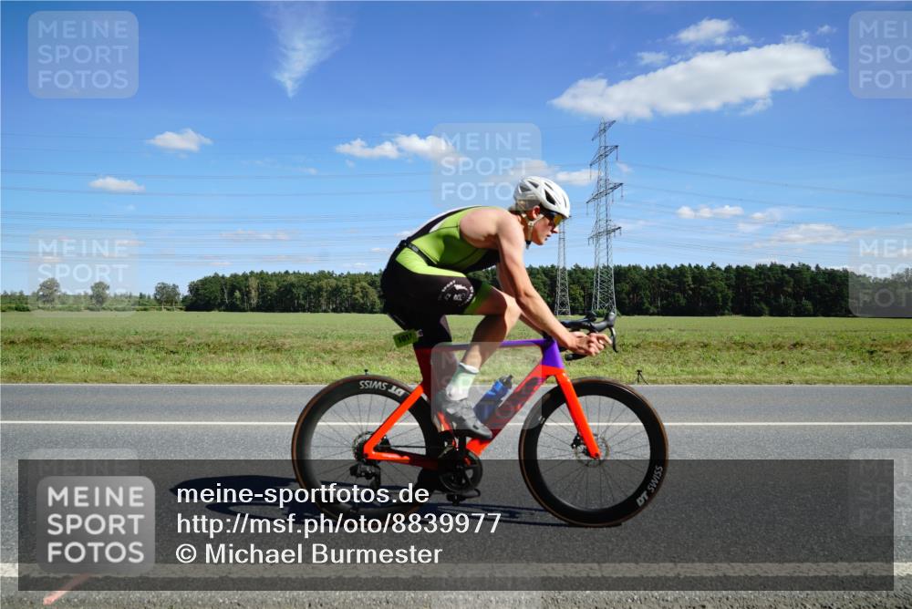 07.09.2025 - 19. Norderstedt Triathlon Michael Burmester http://msf.ph/oto/8839977 07.09.2025 14:25:12 Radfahren 888, 1017, 1478 meine-sportfotos.de