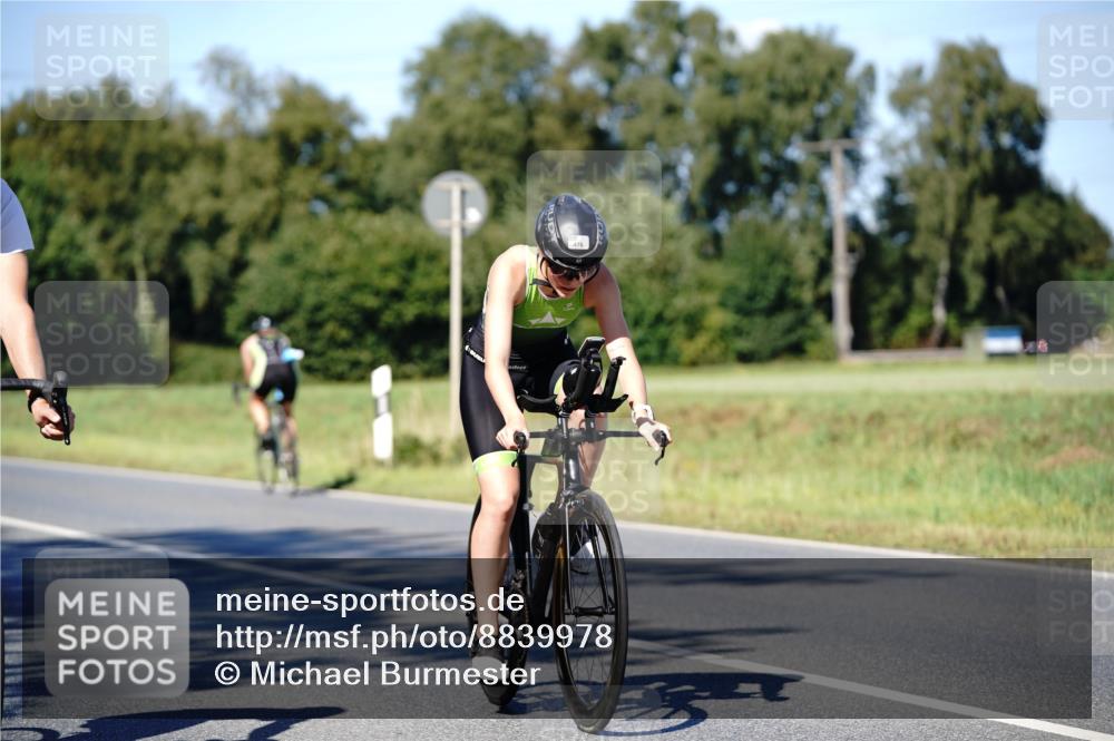 07.09.2025 - 19. Norderstedt Triathlon Michael Burmester http://msf.ph/oto/8839978 07.09.2025 14:50:26 Radfahren 363, 476, 1431, 1470 meine-sportfotos.de