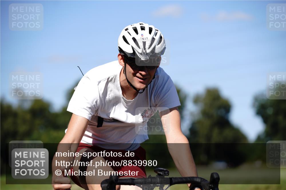 07.09.2025 - 19. Norderstedt Triathlon Michael Burmester http://msf.ph/oto/8839980 07.09.2025 14:50:27 Radfahren 363, 476, 1431, 1470 meine-sportfotos.de