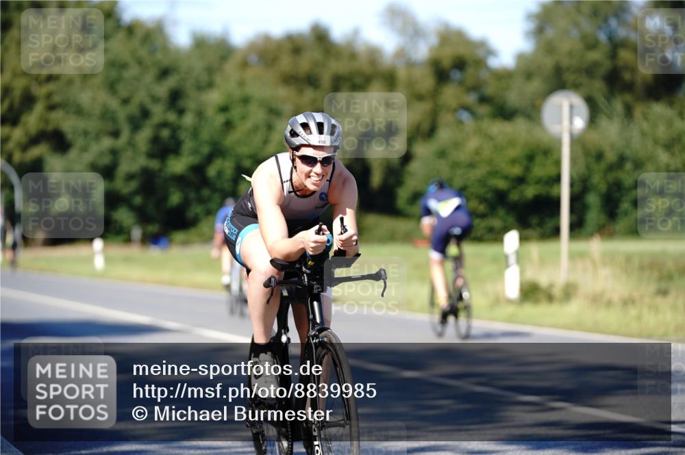 07.09.2025 - 19. Norderstedt Triathlon Michael Burmester http://msf.ph/oto/8839985 07.09.2025 14:50:34 Radfahren 450, 1501 meine-sportfotos.de