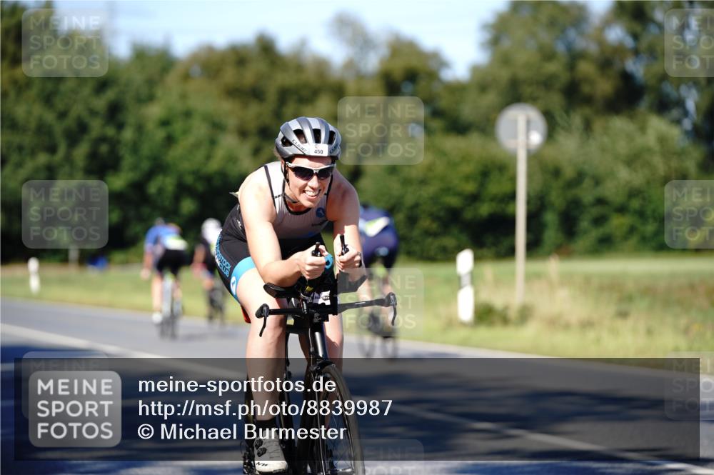 07.09.2025 - 19. Norderstedt Triathlon Michael Burmester http://msf.ph/oto/8839987 07.09.2025 14:50:34 Radfahren 450, 1501 meine-sportfotos.de