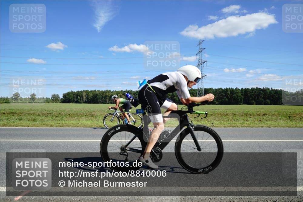 07.09.2025 - 19. Norderstedt Triathlon Michael Burmester http://msf.ph/oto/8840006 07.09.2025 14:25:24 Radfahren 361 meine-sportfotos.de
