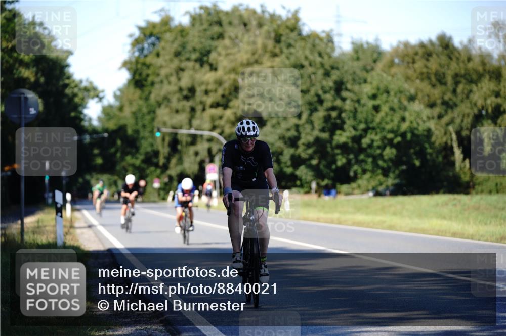 07.09.2025 - 19. Norderstedt Triathlon Michael Burmester http://msf.ph/oto/8840021 07.09.2025 14:51:02 Radfahren 478 meine-sportfotos.de