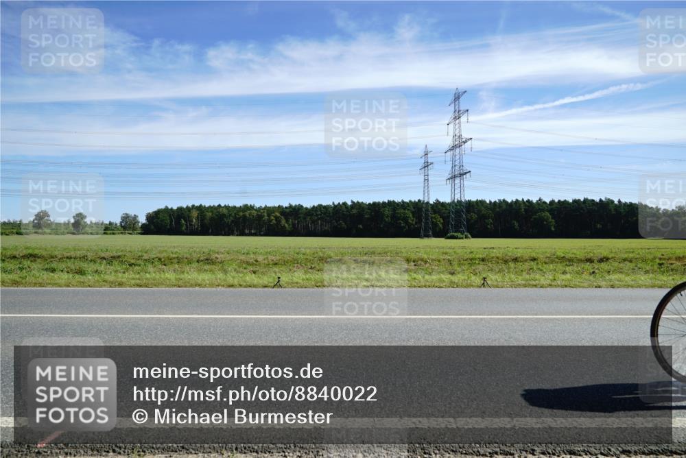 07.09.2025 - 19. Norderstedt Triathlon Michael Burmester http://msf.ph/oto/8840022 07.09.2025 12:17:39 Radfahren 761, 1248, 1272 meine-sportfotos.de