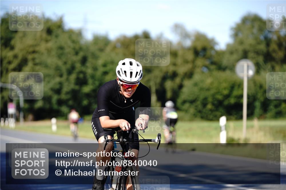 07.09.2025 - 19. Norderstedt Triathlon Michael Burmester http://msf.ph/oto/8840040 07.09.2025 14:51:07 Radfahren 399, 478 meine-sportfotos.de