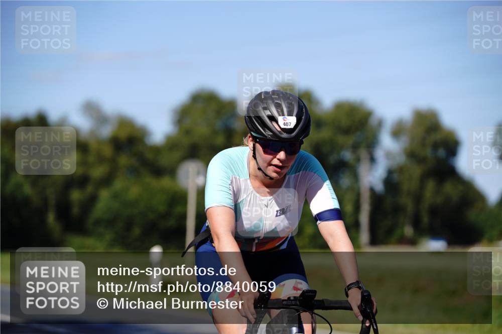 07.09.2025 - 19. Norderstedt Triathlon Michael Burmester http://msf.ph/oto/8840059 07.09.2025 14:51:45 Radfahren 379, 407, 982 meine-sportfotos.de