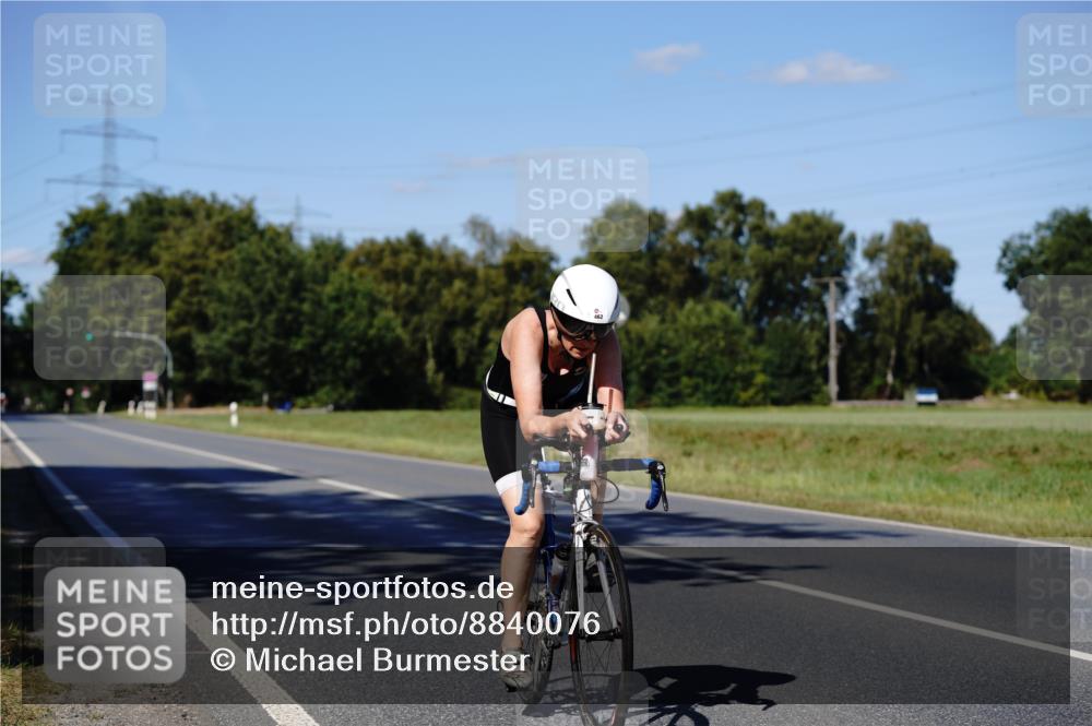 07.09.2025 - 19. Norderstedt Triathlon Michael Burmester http://msf.ph/oto/8840076 07.09.2025 14:51:58 Radfahren 462, 896 meine-sportfotos.de