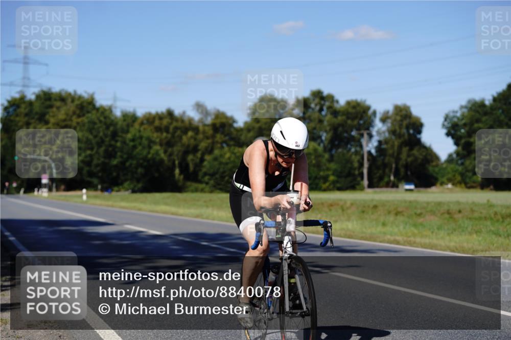 07.09.2025 - 19. Norderstedt Triathlon Michael Burmester http://msf.ph/oto/8840078 07.09.2025 14:51:58 Radfahren 462, 896 meine-sportfotos.de