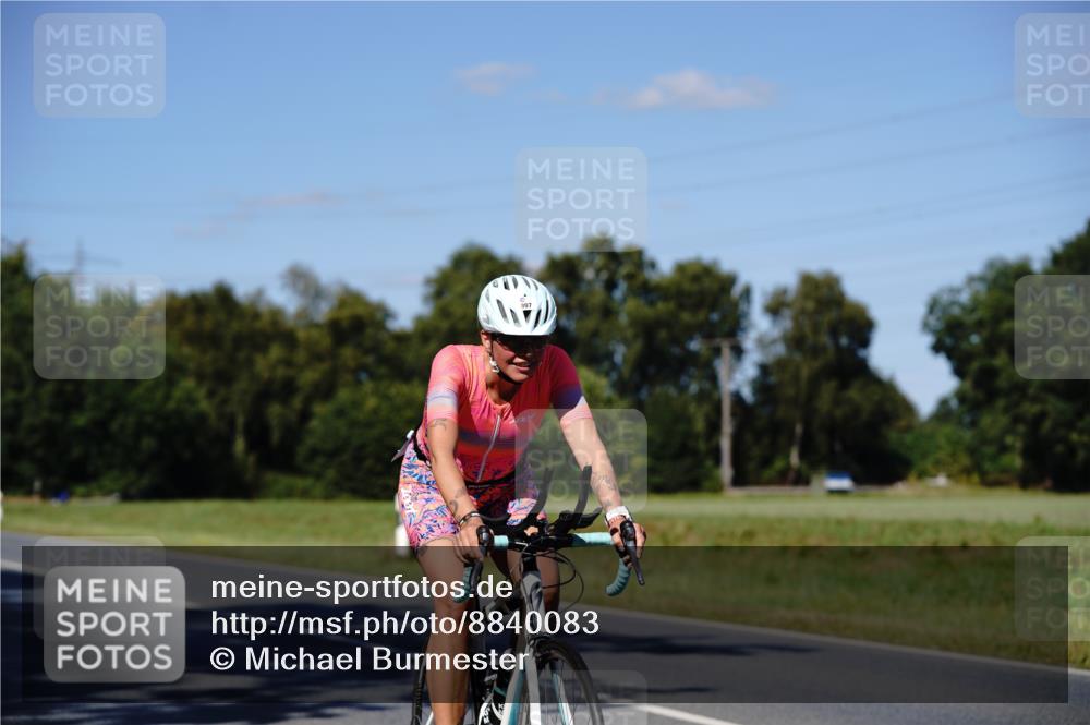 07.09.2025 - 19. Norderstedt Triathlon Michael Burmester http://msf.ph/oto/8840083 07.09.2025 14:52:18 Radfahren 897 meine-sportfotos.de