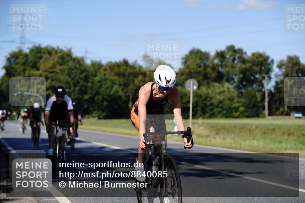 07.09.2025 - 19. Norderstedt Triathlon Michael Burmester http://msf.ph/oto/8840085 07.09.2025 14:52:26 Radfahren 420, 428, 1434, 1486, 1502 meine-sportfotos.de