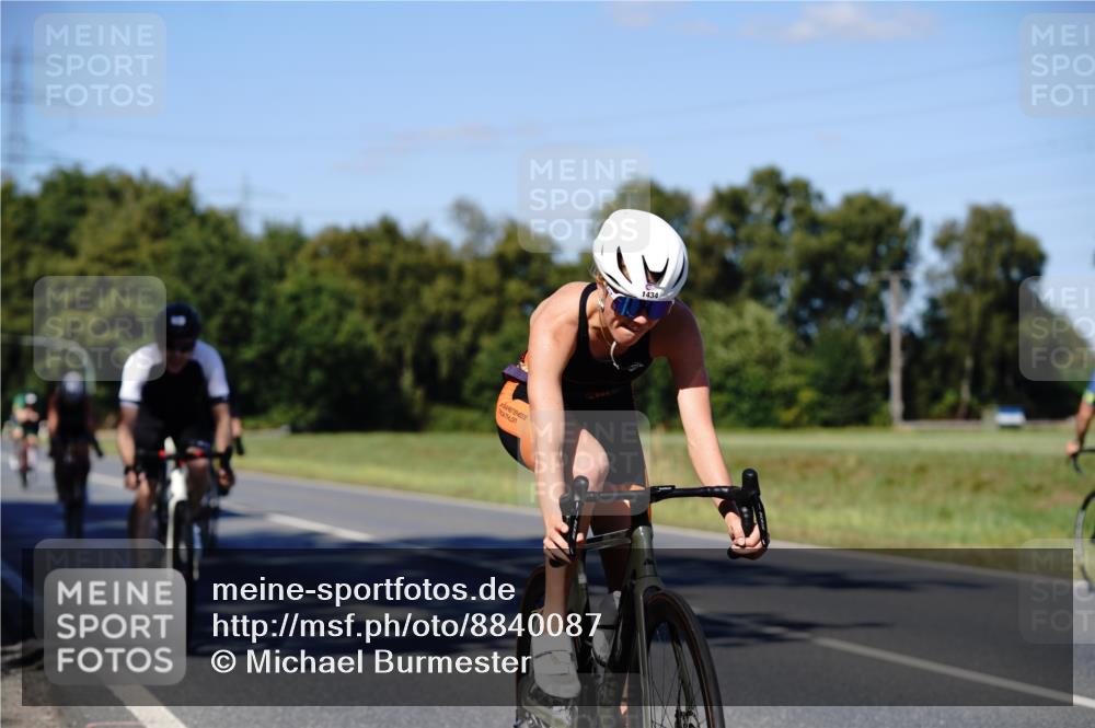 07.09.2025 - 19. Norderstedt Triathlon Michael Burmester http://msf.ph/oto/8840087 07.09.2025 14:52:26 Radfahren 420, 428, 1434, 1486, 1502 meine-sportfotos.de