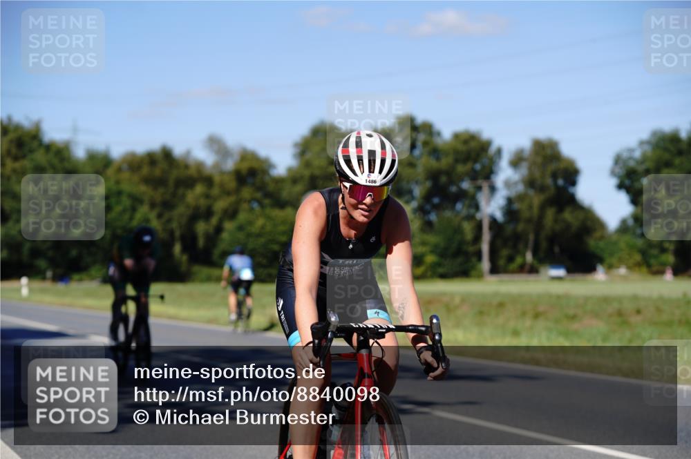 07.09.2025 - 19. Norderstedt Triathlon Michael Burmester http://msf.ph/oto/8840098 07.09.2025 14:52:28 Radfahren 364, 420, 428, 1434, 1486, 1502 meine-sportfotos.de
