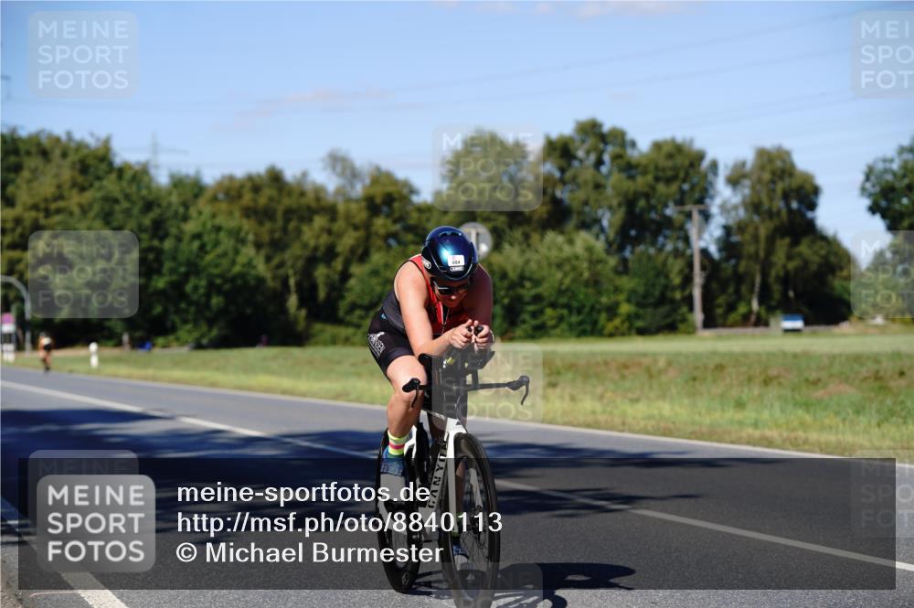 07.09.2025 - 19. Norderstedt Triathlon Michael Burmester http://msf.ph/oto/8840113 07.09.2025 14:52:44 Radfahren 453, 884 meine-sportfotos.de
