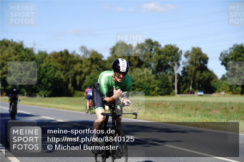 07.09.2025 - 19. Norderstedt Triathlon Michael Burmester http://msf.ph/oto/8840125 07.09.2025 14:52:58 Radfahren 444, 1466, 1488 meine-sportfotos.de