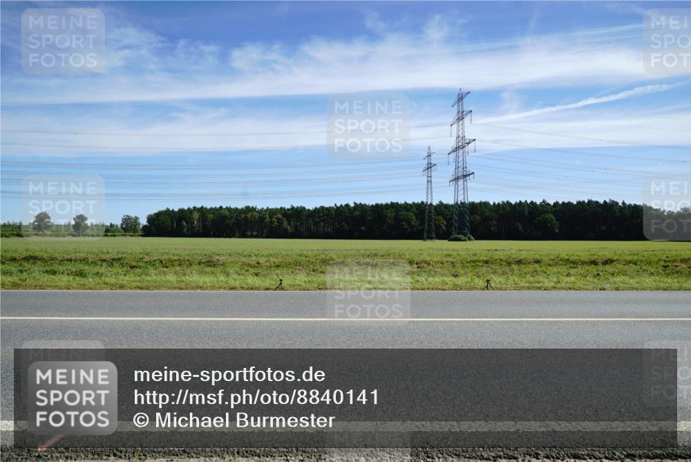 07.09.2025 - 19. Norderstedt Triathlon Michael Burmester http://msf.ph/oto/8840141 07.09.2025 12:18:27 Radfahren 226, 727 meine-sportfotos.de