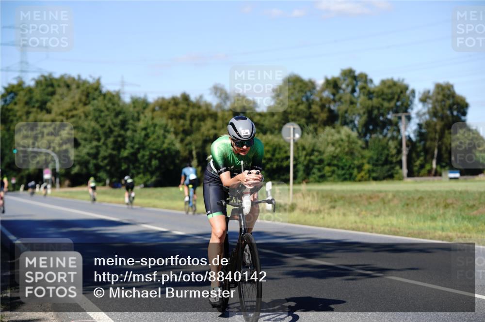 07.09.2025 - 19. Norderstedt Triathlon Michael Burmester http://msf.ph/oto/8840142 07.09.2025 14:53:17 Radfahren 1483, 1491 meine-sportfotos.de