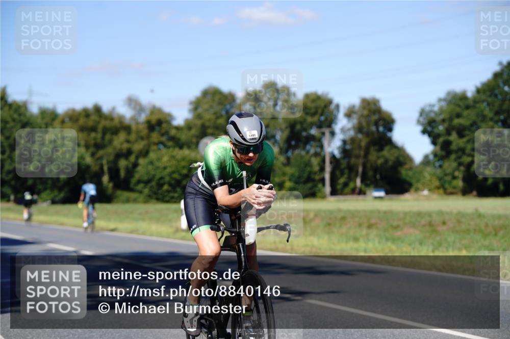 07.09.2025 - 19. Norderstedt Triathlon Michael Burmester http://msf.ph/oto/8840146 07.09.2025 14:53:17 Radfahren 1483, 1491 meine-sportfotos.de