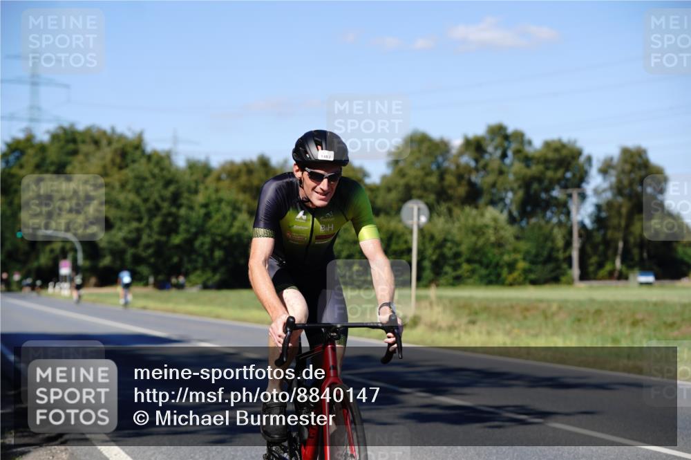 07.09.2025 - 19. Norderstedt Triathlon Michael Burmester http://msf.ph/oto/8840147 07.09.2025 14:53:21 Radfahren 1483 meine-sportfotos.de