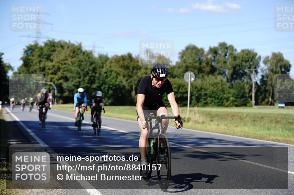 07.09.2025 - 19. Norderstedt Triathlon Michael Burmester http://msf.ph/oto/8840157 07.09.2025 14:53:44 Radfahren 373, 917, 1416, 1462 meine-sportfotos.de