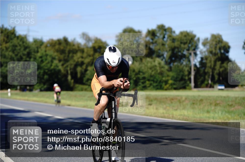 07.09.2025 - 19. Norderstedt Triathlon Michael Burmester http://msf.ph/oto/8840185 07.09.2025 14:53:55 Radfahren 1000, 1493 meine-sportfotos.de