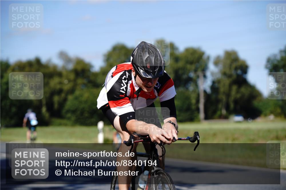 07.09.2025 - 19. Norderstedt Triathlon Michael Burmester http://msf.ph/oto/8840194 07.09.2025 14:54:12 Radfahren 427 meine-sportfotos.de