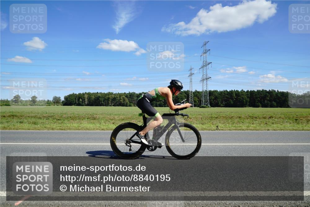 07.09.2025 - 19. Norderstedt Triathlon Michael Burmester http://msf.ph/oto/8840195 07.09.2025 14:26:50 Radfahren 476, 1042 meine-sportfotos.de