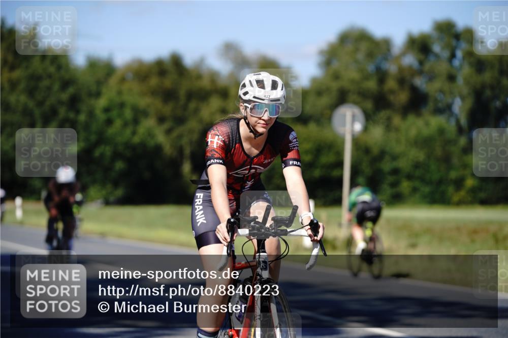 07.09.2025 - 19. Norderstedt Triathlon Michael Burmester http://msf.ph/oto/8840223 07.09.2025 14:54:37 Radfahren 391, 437, 474, 1503 meine-sportfotos.de
