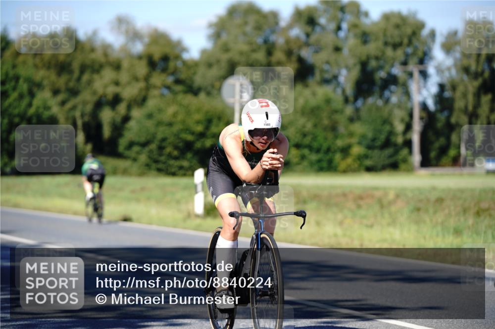07.09.2025 - 19. Norderstedt Triathlon Michael Burmester http://msf.ph/oto/8840224 07.09.2025 14:54:39 Radfahren 391, 437, 1503 meine-sportfotos.de