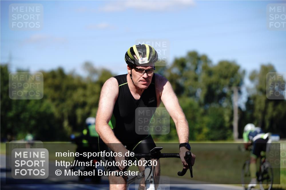 07.09.2025 - 19. Norderstedt Triathlon Michael Burmester http://msf.ph/oto/8840230 07.09.2025 14:54:40 Radfahren 391, 437, 1503 meine-sportfotos.de