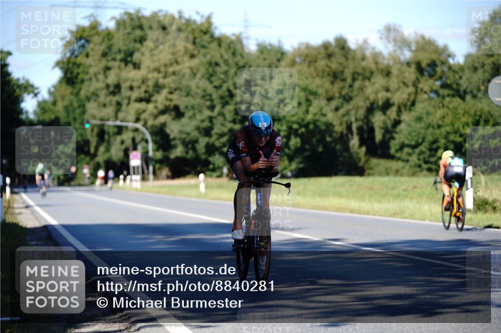 07.09.2025 - 19. Norderstedt Triathlon Michael Burmester http://msf.ph/oto/8840281 07.09.2025 14:56:32 Radfahren 438 meine-sportfotos.de