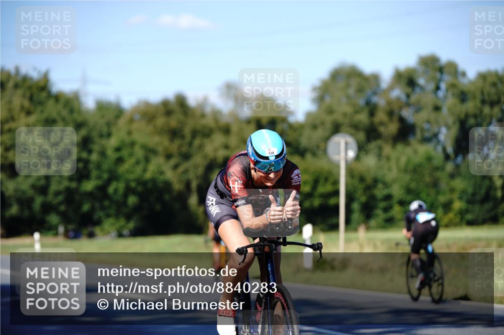 07.09.2025 - 19. Norderstedt Triathlon Michael Burmester http://msf.ph/oto/8840283 07.09.2025 14:56:32 Radfahren 438 meine-sportfotos.de