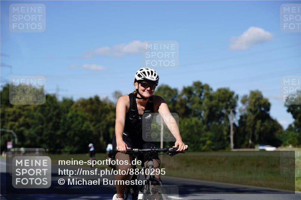 07.09.2025 - 19. Norderstedt Triathlon Michael Burmester http://msf.ph/oto/8840295 07.09.2025 14:56:50 Radfahren 1447, 1474 meine-sportfotos.de