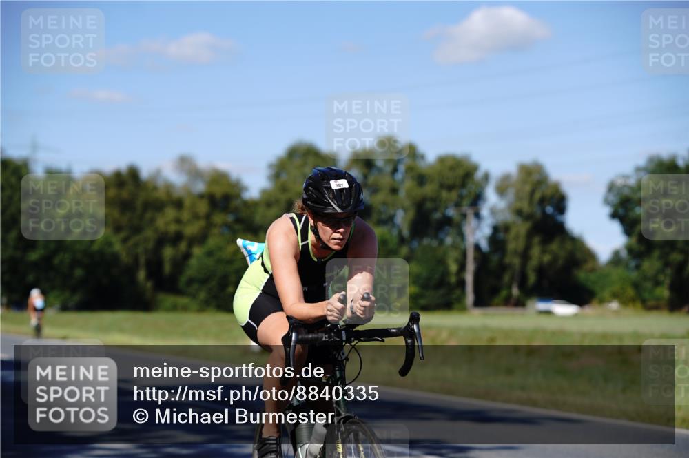 07.09.2025 - 19. Norderstedt Triathlon Michael Burmester http://msf.ph/oto/8840335 07.09.2025 14:57:26 Radfahren 387 meine-sportfotos.de