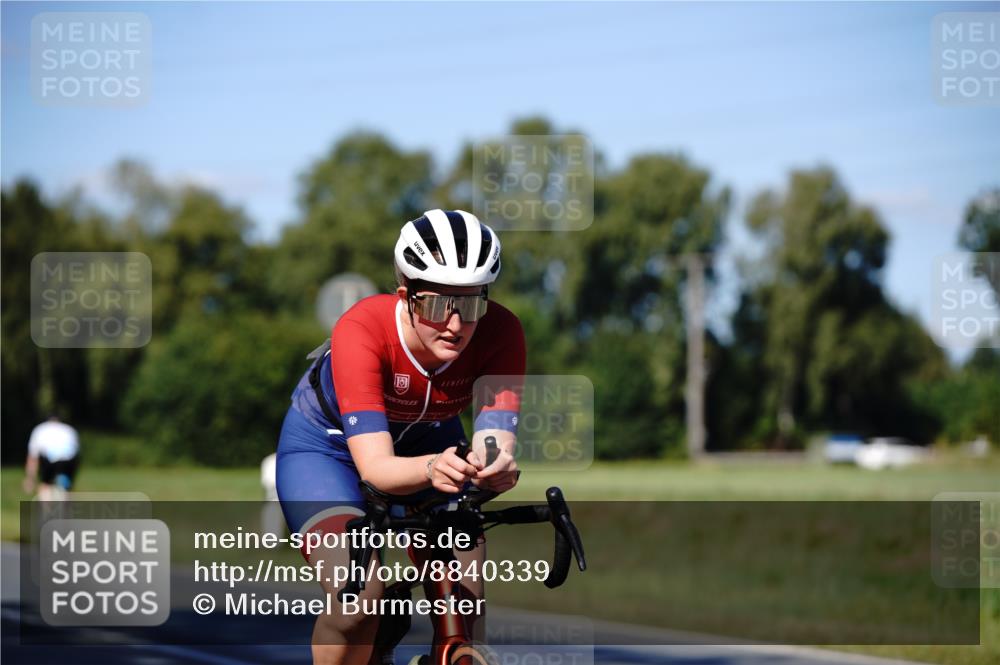 07.09.2025 - 19. Norderstedt Triathlon Michael Burmester http://msf.ph/oto/8840339 07.09.2025 14:57:31 Radfahren 1498 meine-sportfotos.de
