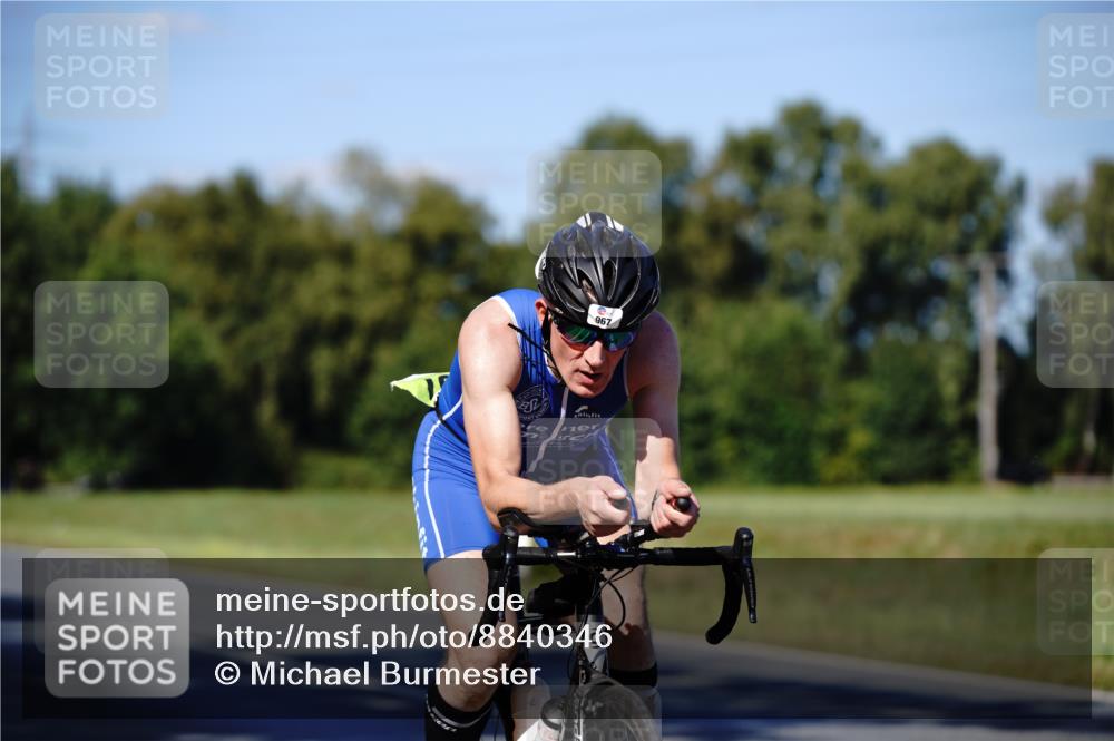 07.09.2025 - 19. Norderstedt Triathlon Michael Burmester http://msf.ph/oto/8840346 07.09.2025 14:57:41 Radfahren 967 meine-sportfotos.de
