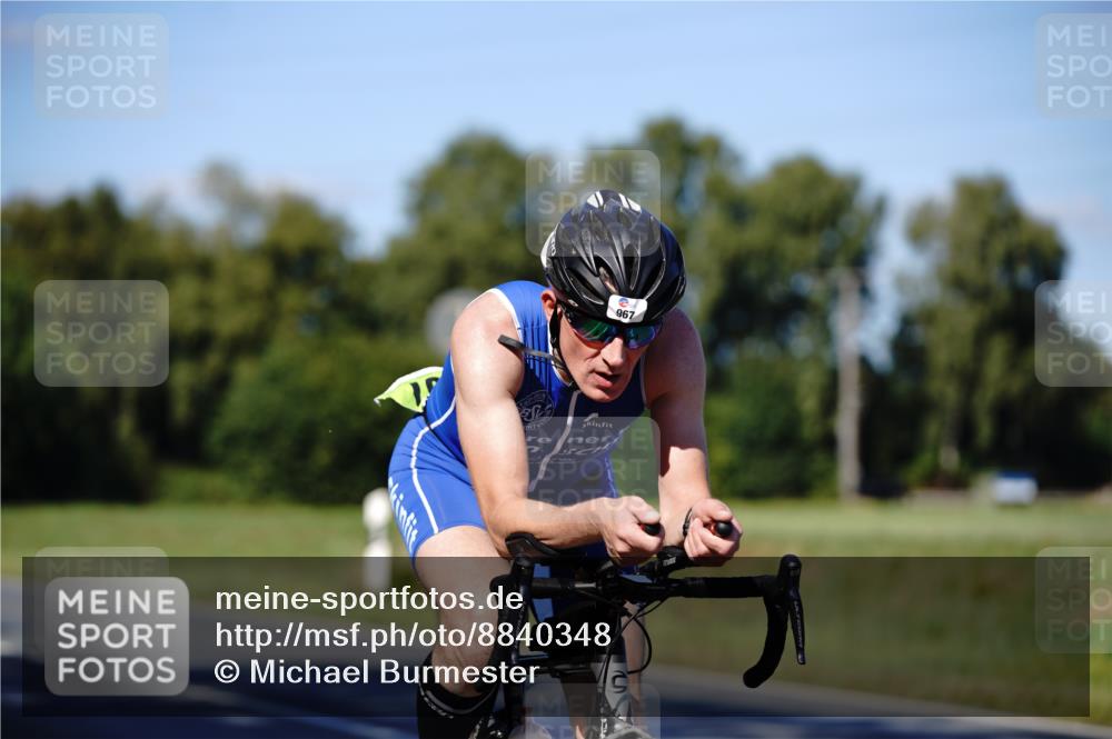 07.09.2025 - 19. Norderstedt Triathlon Michael Burmester http://msf.ph/oto/8840348 07.09.2025 14:57:41 Radfahren 967 meine-sportfotos.de
