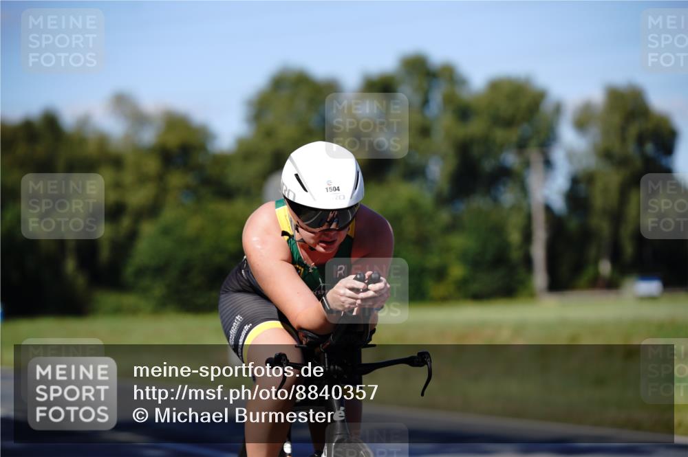 07.09.2025 - 19. Norderstedt Triathlon Michael Burmester http://msf.ph/oto/8840357 07.09.2025 14:57:53 Radfahren 1504 meine-sportfotos.de