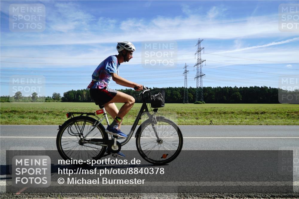 07.09.2025 - 19. Norderstedt Triathlon Michael Burmester http://msf.ph/oto/8840378 07.09.2025 12:20:09 Radfahren 767, 1261 meine-sportfotos.de