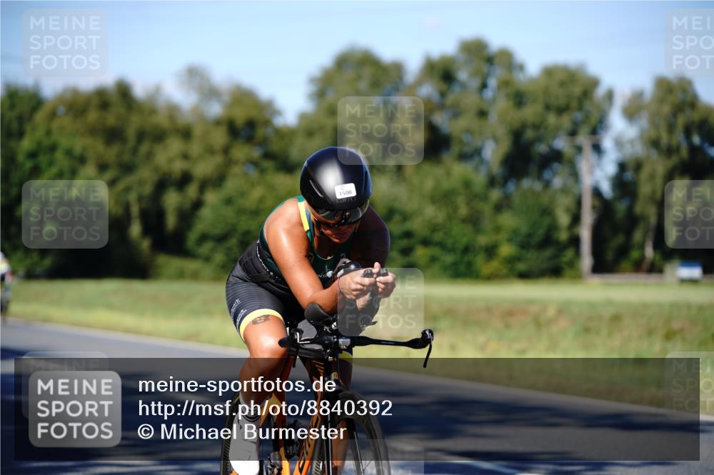 07.09.2025 - 19. Norderstedt Triathlon Michael Burmester http://msf.ph/oto/8840392 07.09.2025 14:59:29 Radfahren 469, 475, 1500 meine-sportfotos.de