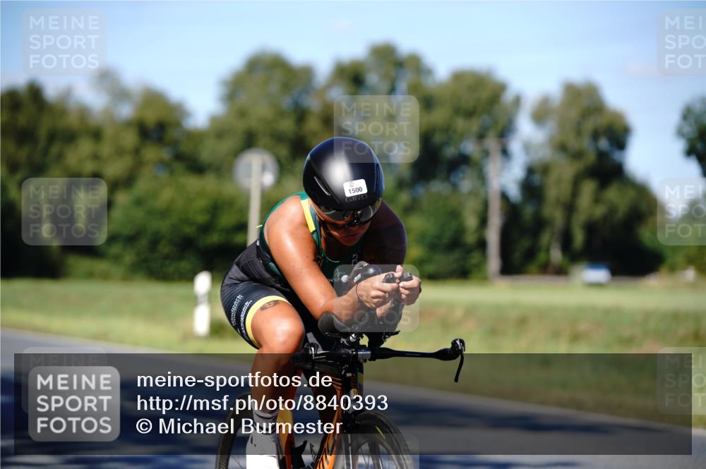 07.09.2025 - 19. Norderstedt Triathlon Michael Burmester http://msf.ph/oto/8840393 07.09.2025 14:59:29 Radfahren 469, 475, 1500 meine-sportfotos.de
