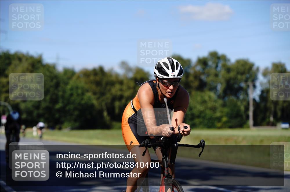 07.09.2025 - 19. Norderstedt Triathlon Michael Burmester http://msf.ph/oto/8840400 07.09.2025 14:59:36 Radfahren 458, 472 meine-sportfotos.de