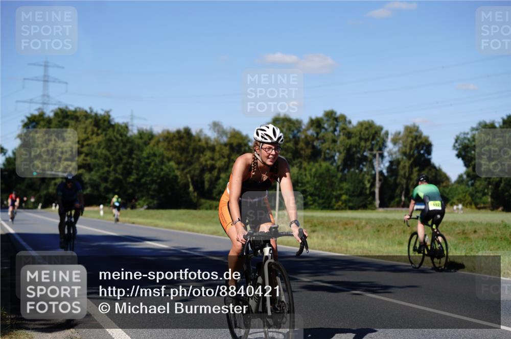 07.09.2025 - 19. Norderstedt Triathlon Michael Burmester http://msf.ph/oto/8840421 07.09.2025 15:00:11 Radfahren 382, 457 meine-sportfotos.de