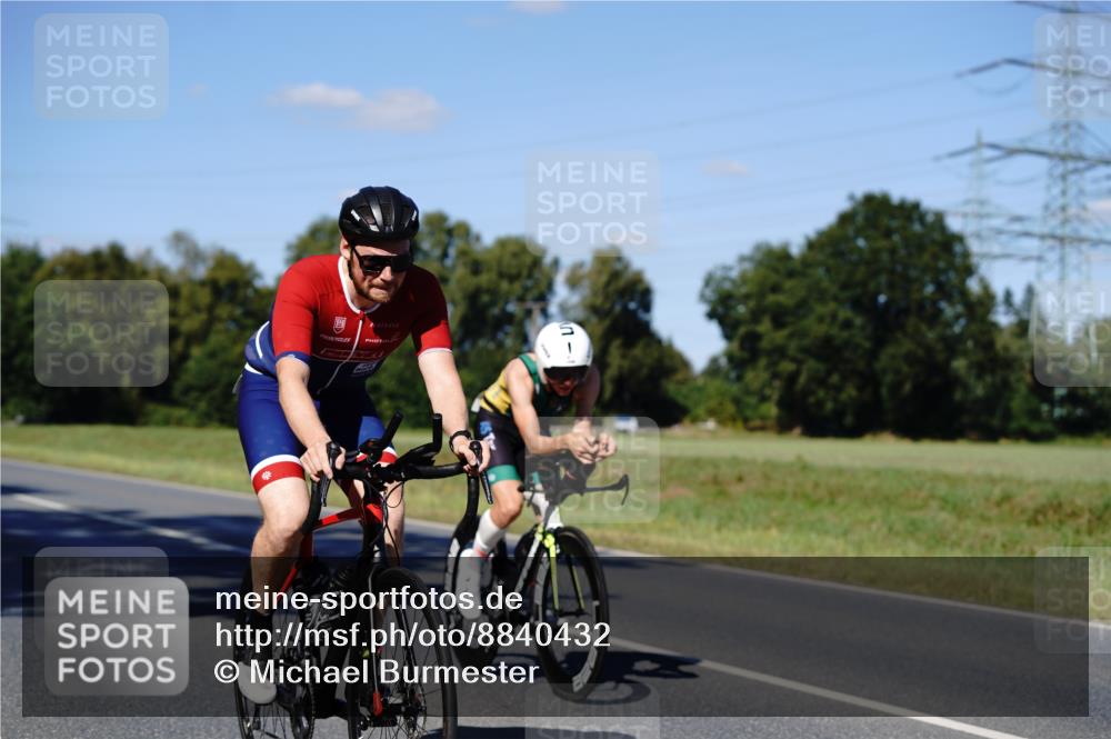 07.09.2025 - 19. Norderstedt Triathlon Michael Burmester http://msf.ph/oto/8840432 07.09.2025 15:00:17 Radfahren 1497, 1506 meine-sportfotos.de