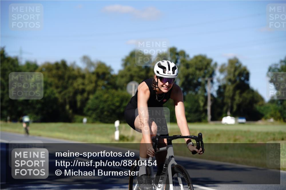 07.09.2025 - 19. Norderstedt Triathlon Michael Burmester http://msf.ph/oto/8840454 07.09.2025 15:00:47 Radfahren 439, 1453 meine-sportfotos.de