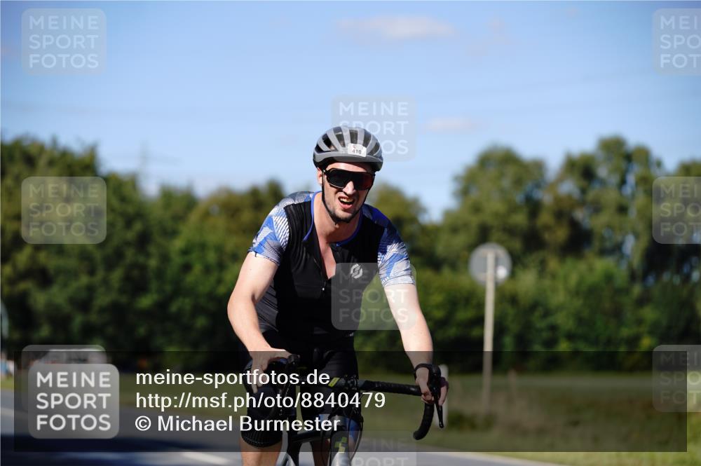 07.09.2025 - 19. Norderstedt Triathlon Michael Burmester http://msf.ph/oto/8840479 07.09.2025 15:01:29 Radfahren 410 meine-sportfotos.de