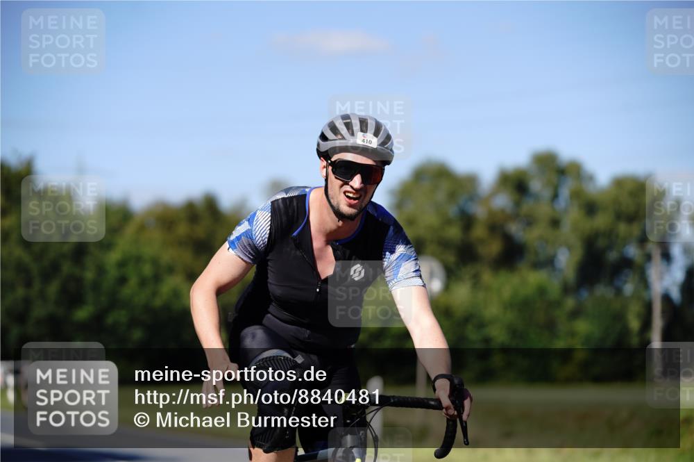 07.09.2025 - 19. Norderstedt Triathlon Michael Burmester http://msf.ph/oto/8840481 07.09.2025 15:01:29 Radfahren 410 meine-sportfotos.de