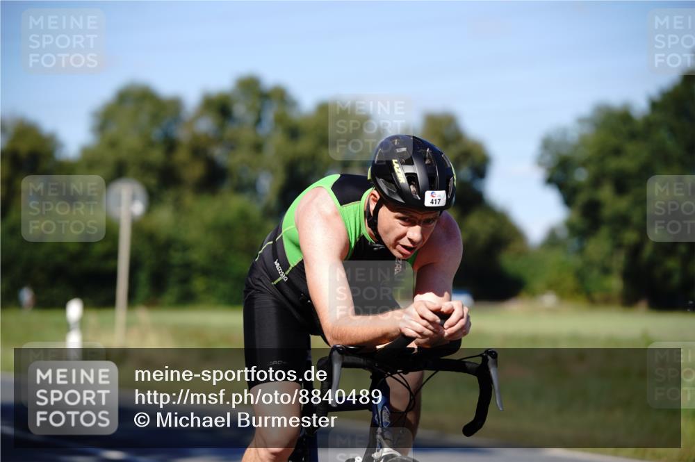 07.09.2025 - 19. Norderstedt Triathlon Michael Burmester http://msf.ph/oto/8840489 07.09.2025 15:01:35 Radfahren 417, 460 meine-sportfotos.de